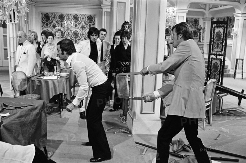 Tournage de la série "Amicalement Vôtre" avec Roger Moore et Tony Curtis
