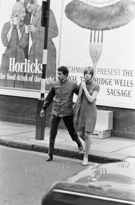 Jean-Marie Périer et Françoise Hardy à Londres, le 11 octobre 1965