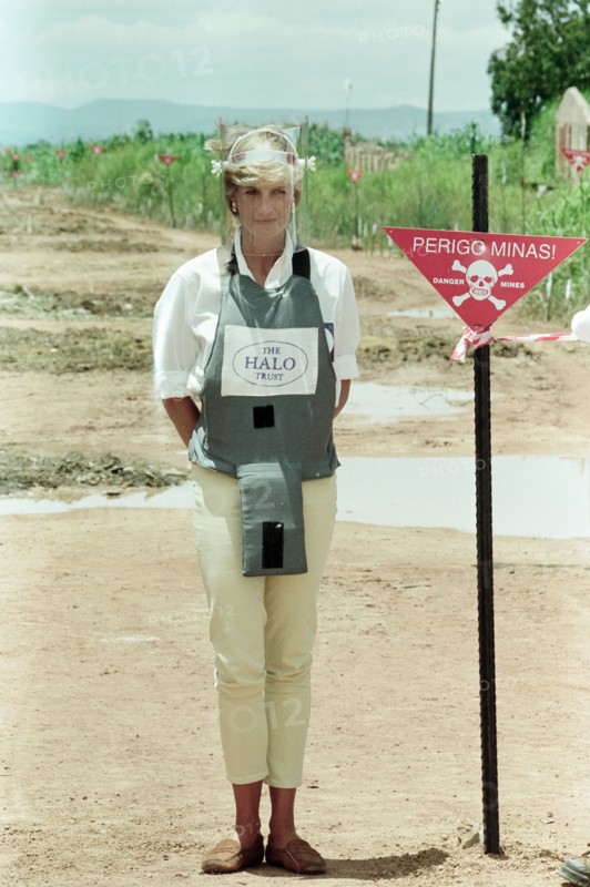 Colour Negative 35mm DM R97 114A 010.JPG