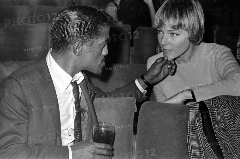 Sammy Davis Jnr. with his wife May Britt rehearsing for the 1966 Royal Variety Show.
14th November 1966.
1966-2977-RollA