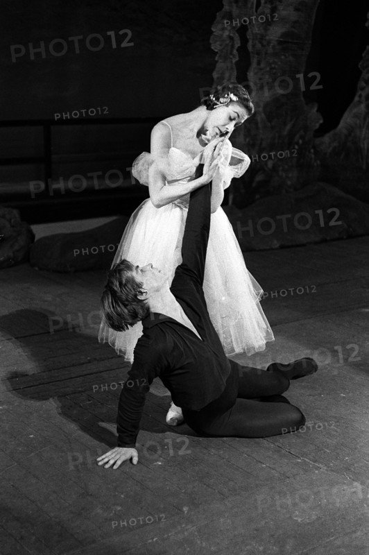 Rudolf Nureyev and Margot Fonteyn