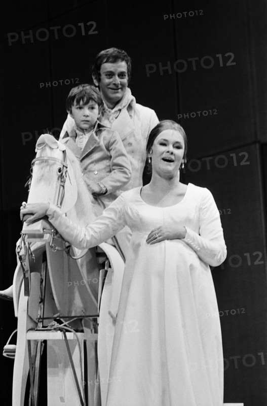 Judi dench