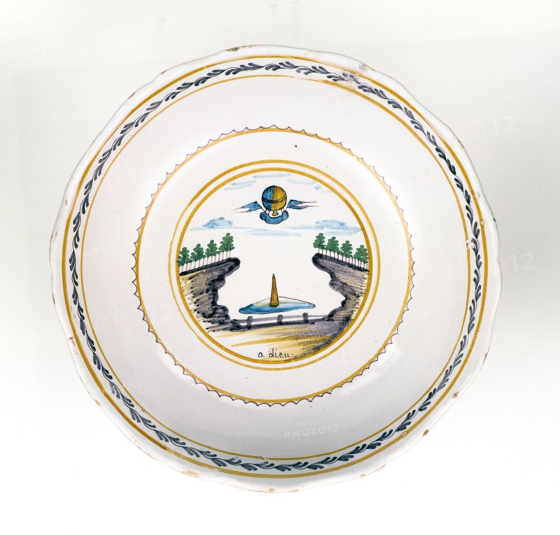 Salad bowl with design called "au jardin des Tuileries"