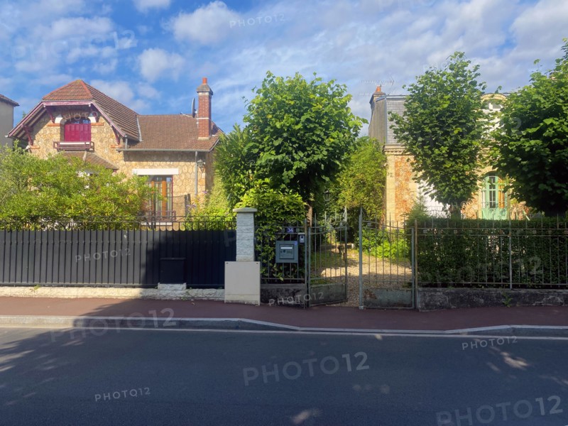 France - Immobilier - Banlieue