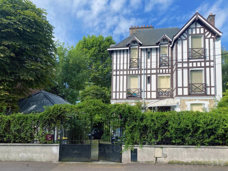 France - Immobilier - Banlieue