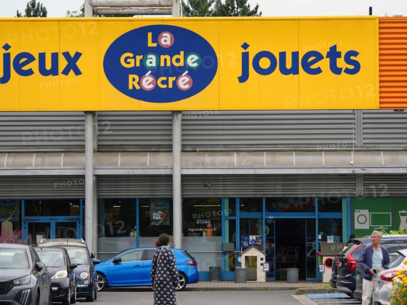 France - Banlieue - Zone commerciale