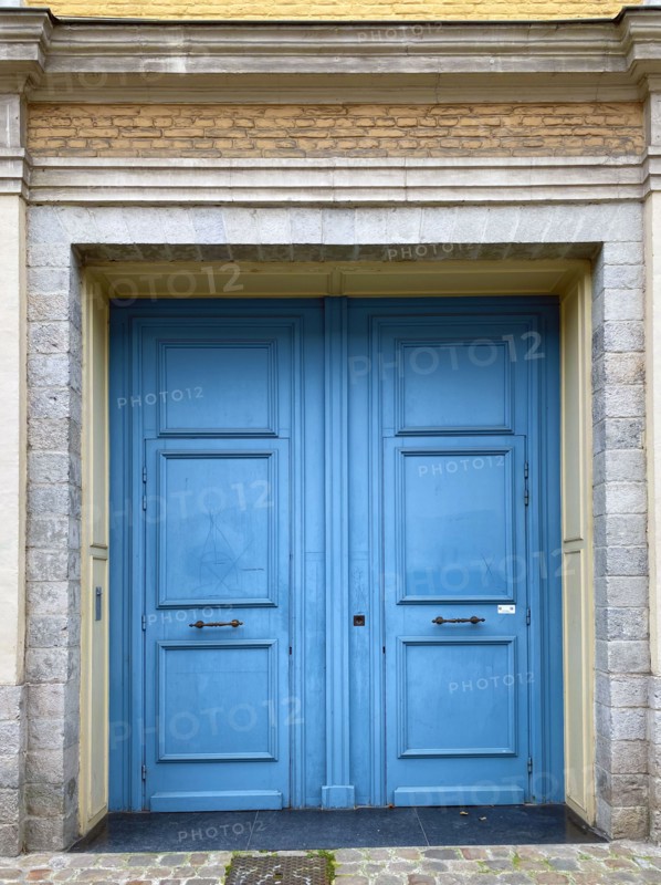 Lille, old door