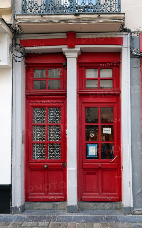Lille, old door