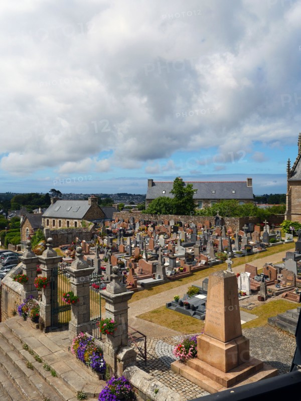 Cimetière de l'église de Louannec