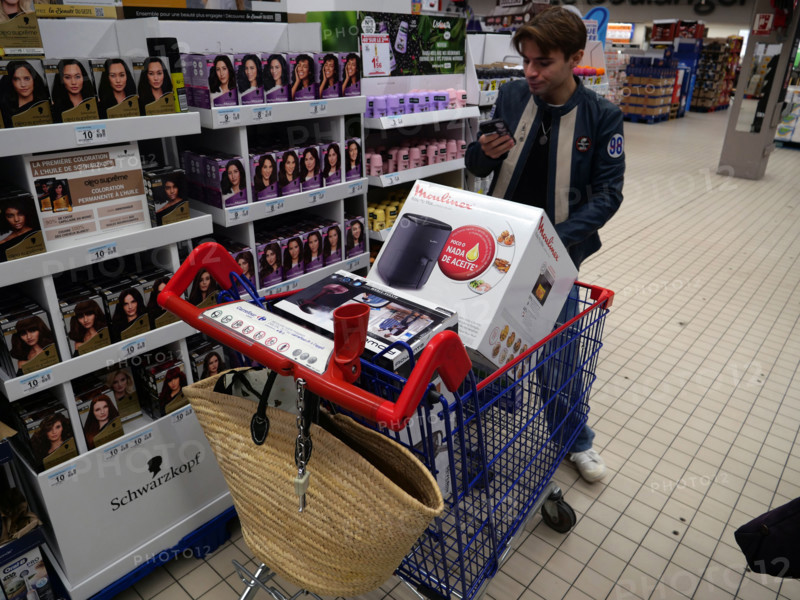 FRANCE-GRANDE DISTRIBUTION-COMMERCE