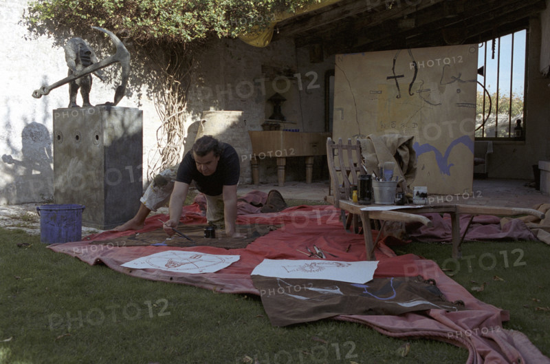 Artist Richard Texier at home on the Ile de Ré in July 2002