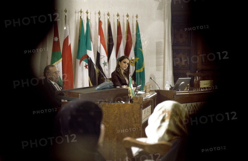 Queen Rania, November 2002