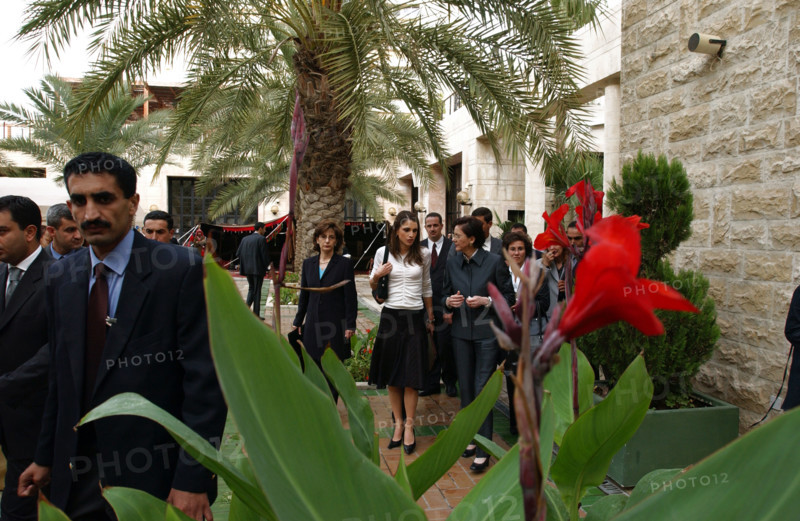 Queen Rania, November 2002