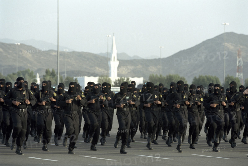 Training of the Saudi special forces, February 2003