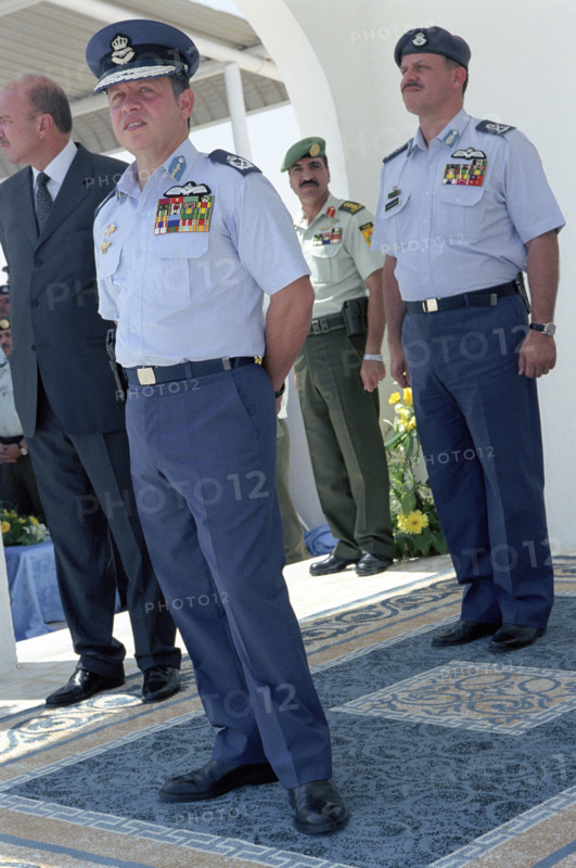 Integration of officiers in presence of king Abdullah II of Jordan