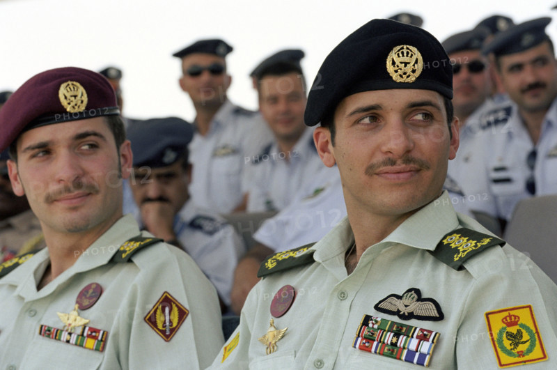 Integration of officiers in presence of king Abdullah II of Jordan