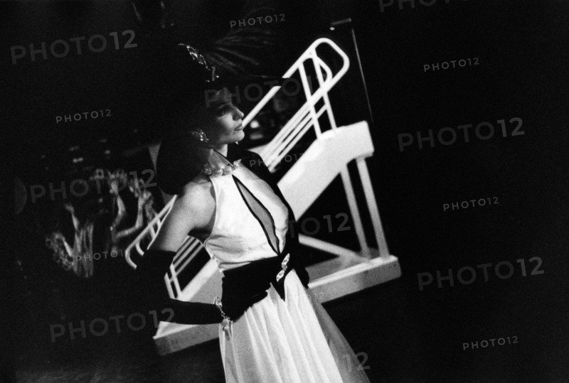 Le Lido de Paris: A one year of Bonheur