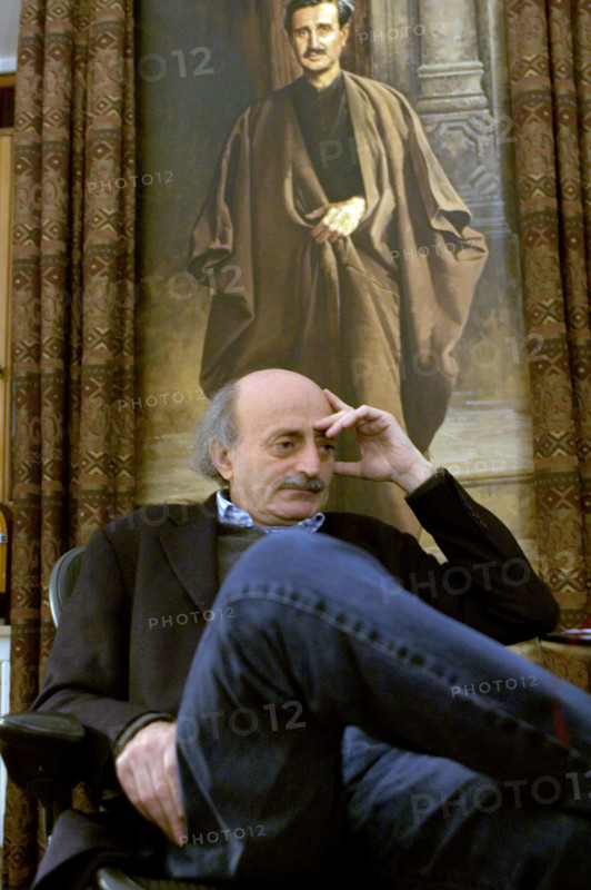 Druze leader Walid Joumblatt goes into hiding
