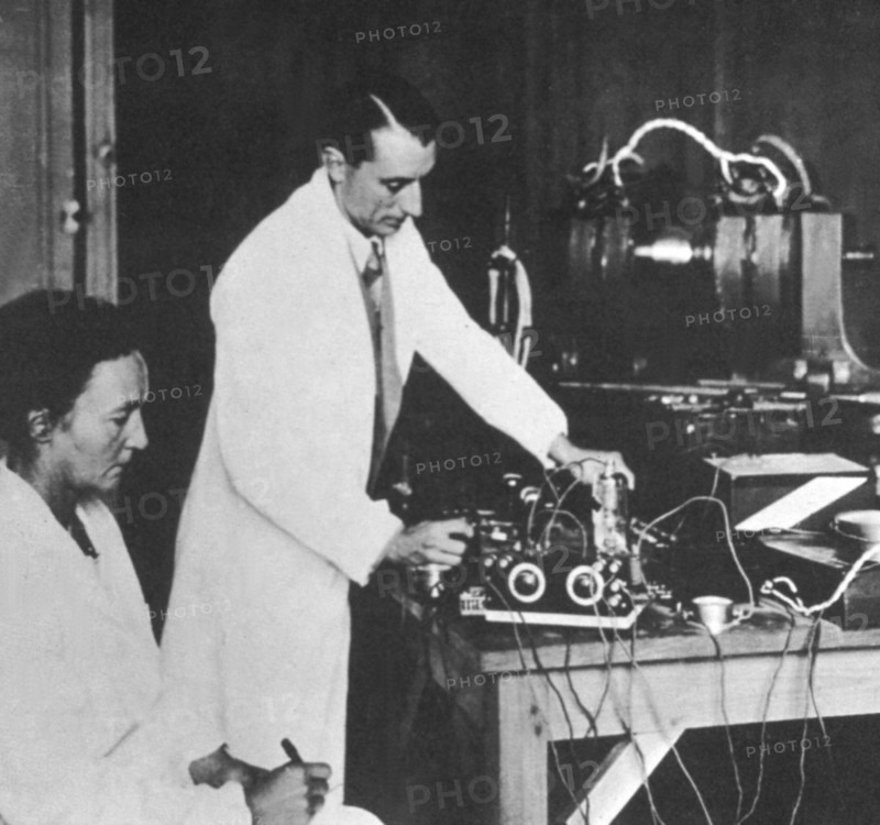 Joliot-Curie, Irène and Frédéric
