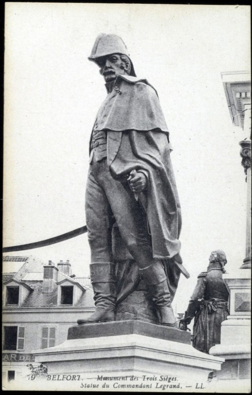 Statue du commandant Legrand à Belfort.