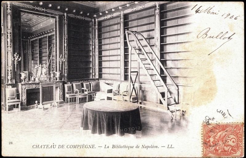 Castle of Compiègne: Napoleon I's library.