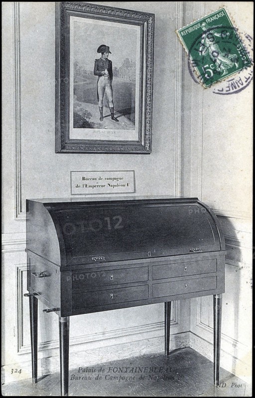 Palais de Fontainebleau : cabinet de campagne de Napoléon 1er.