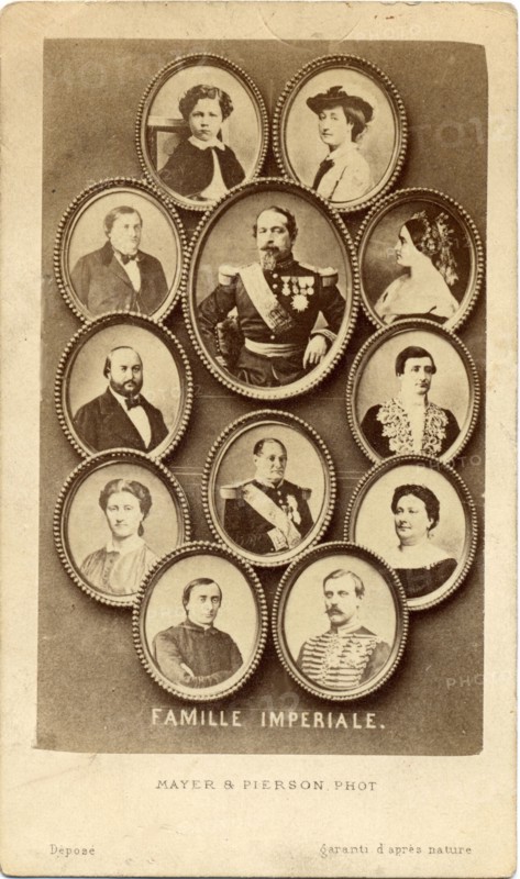 Médaillons de la famille impériale