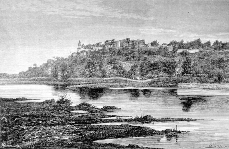 View from the opposite bank of the lake