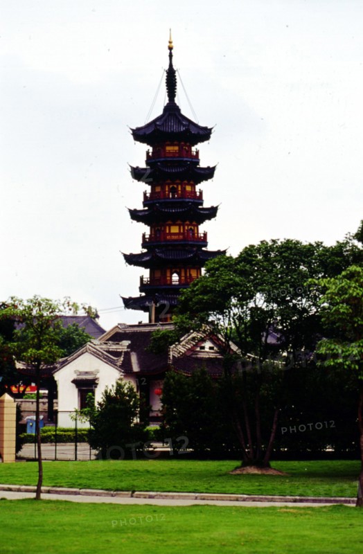 Temple de Longhua, pagode