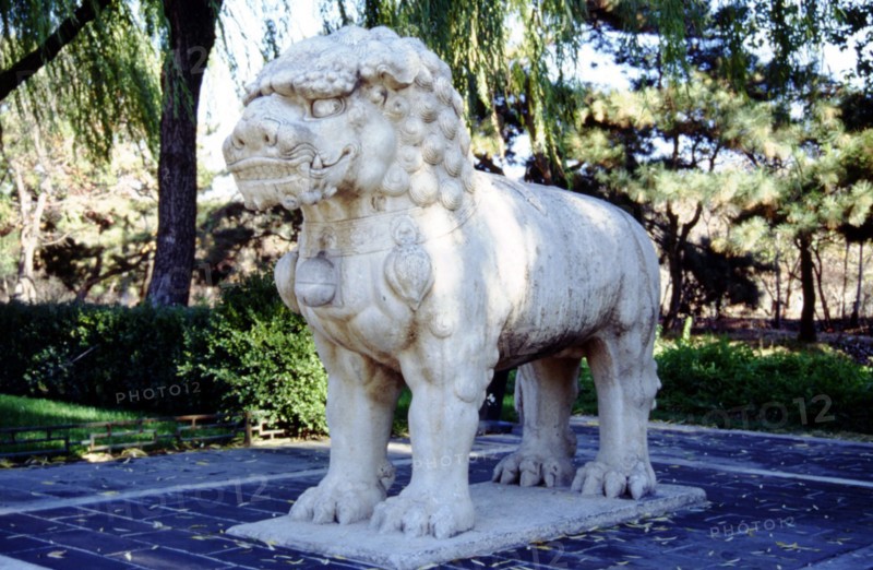 Tombeaux de la dynastie Ming, les 13 mausolées Ming, sculpture animalière en pierre