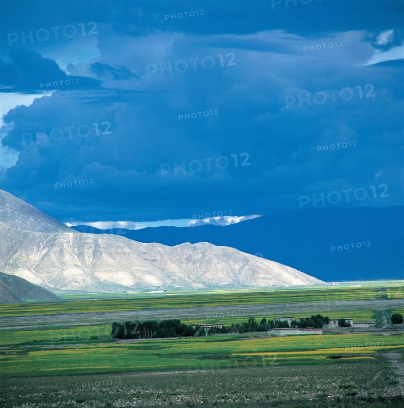 Gobi plateau, China