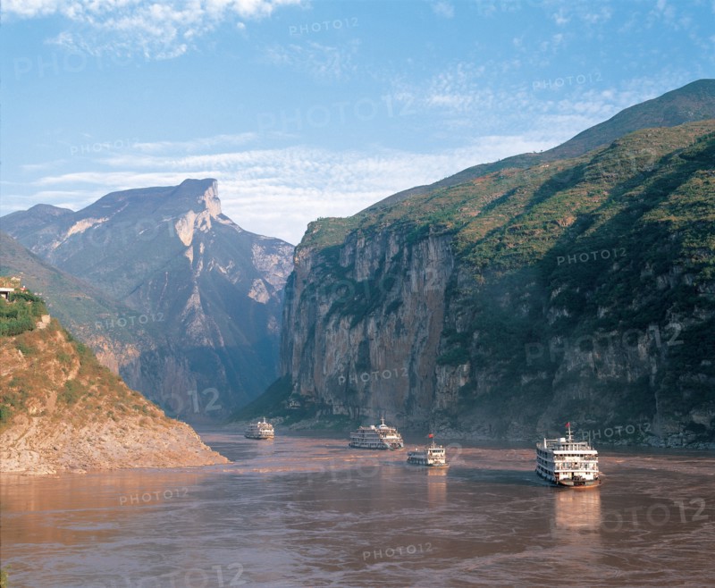 Qutang, une des trois gorges de la rivière Chanjiang, Chine