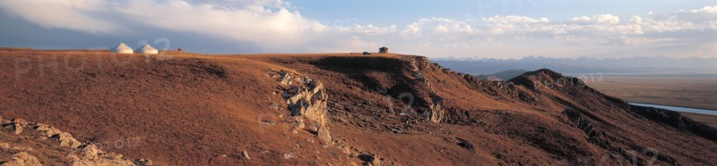 Steppe de Bayinbuluke dans la région de Sinkiang, Chine