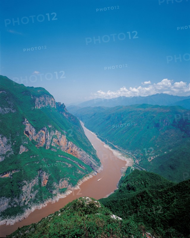 Le Mont Dashushan, dans la gorge de Wu, une des Trois Gorges du fleuve Changjiang, Chine