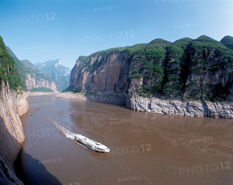 Three Gorges of Chang Jiang River, Xiling Gorge, Qutang Gorge, Kuimen, China