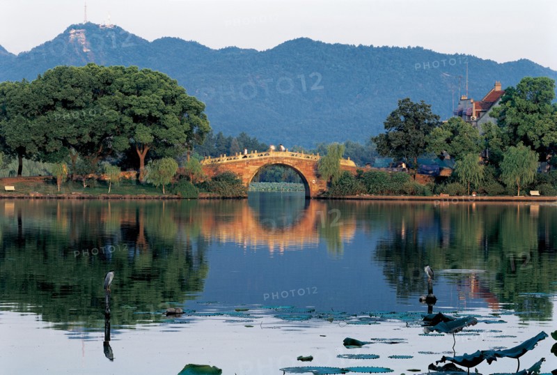 La digue Su du Lac de l'Ouest, Hangzhou, province du Zhejiang, Chine