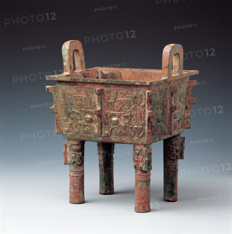 Bronze quadripod