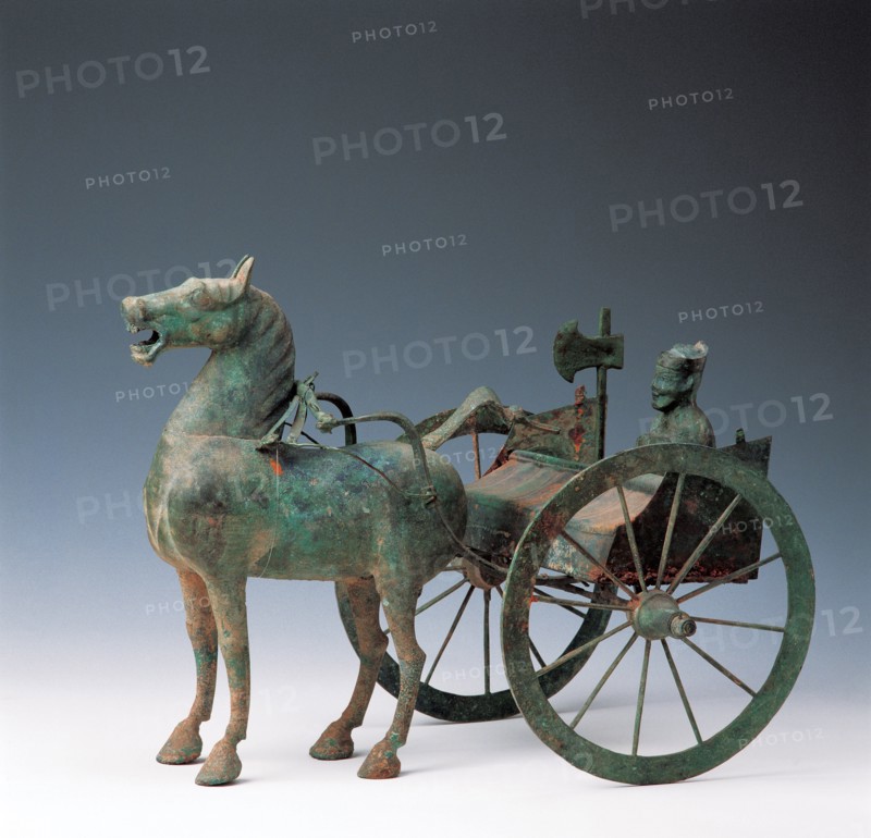 Bronze axe-chariot