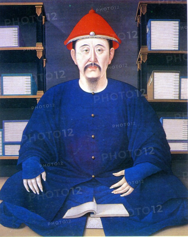 Portrait of emperor Kangxi in casual dress reading books, Qing Dynasty