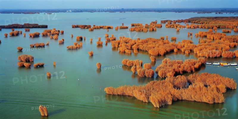 Sand Lake in Ningxia,China