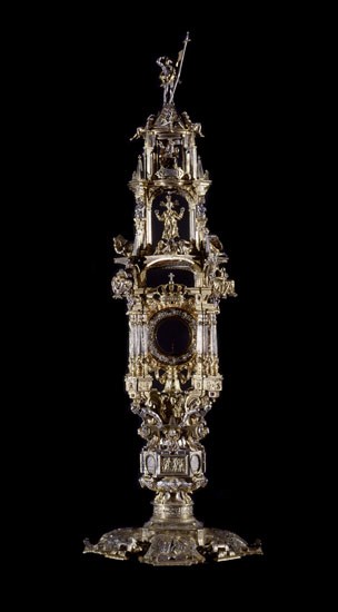 Processional monstrance