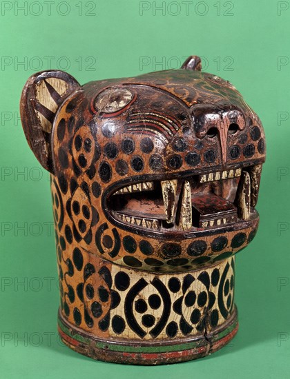 Inca Kero (jar) made of wood
Jaguar Head