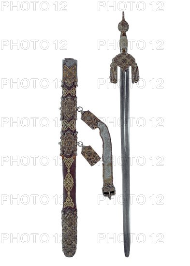ESPADA DE BOABDIL O MUHAMMAD V (1459/1528) - ULTIMO REY MORO DE GRANADA
MADRID, MUSEO DEL EJERCITO
MADRID