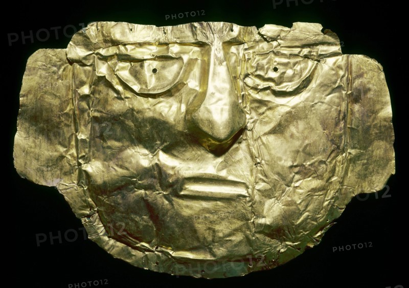 Masque de momie en or repoussé