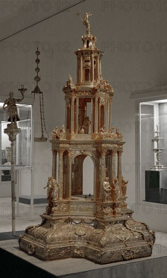 Monstrance