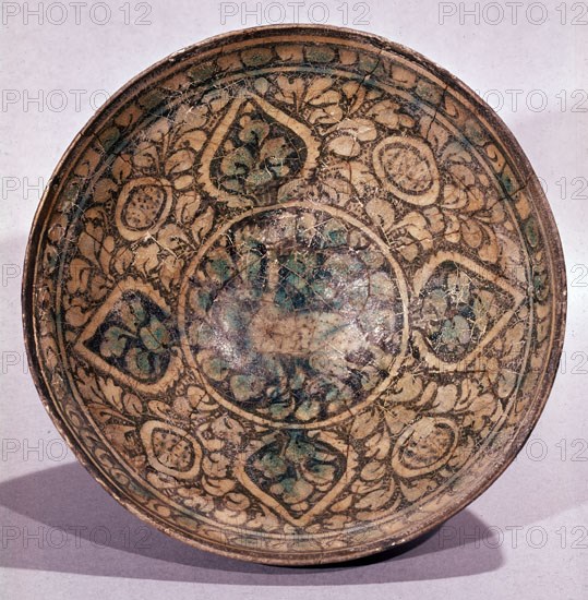 CERAMICA IRANI-PLATO DE BARRO BLANCO S XIV
MADRID, MUSEO ARQUEOLOGICO MUNICIPAL
MADRID

This image is not downloadable. Contact us for the high res.