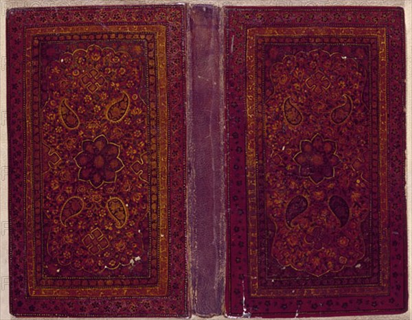 ENCUADERNACION LAQUEADA DE CORAN -S XVIII-
MADRID, BIBLIOTECA NACIONAL
MADRID