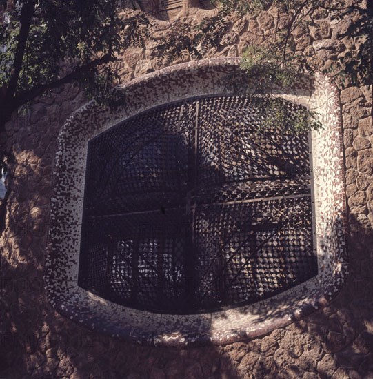 GAUDI ANTONI 1852-1926
VENTANA CON REJA-TRABAJO DE FORJA
BARCELONA, PARQUE GÜELL
BARCELONA

This image is not downloadable. Contact us for the high res.