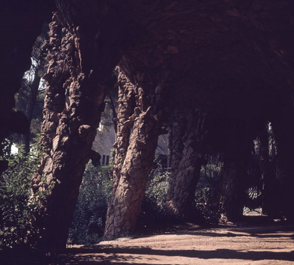 GAUDI ANTONI 1852-1926
PASADIZO
BARCELONA, PARQUE GÜELL
BARCELONA

This image is not downloadable. Contact us for the high res.