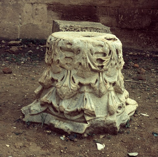 CAPITEL S VIII
MSHATTA, CASTILLO
JORDANIA

This image is not downloadable. Contact us for the high res.